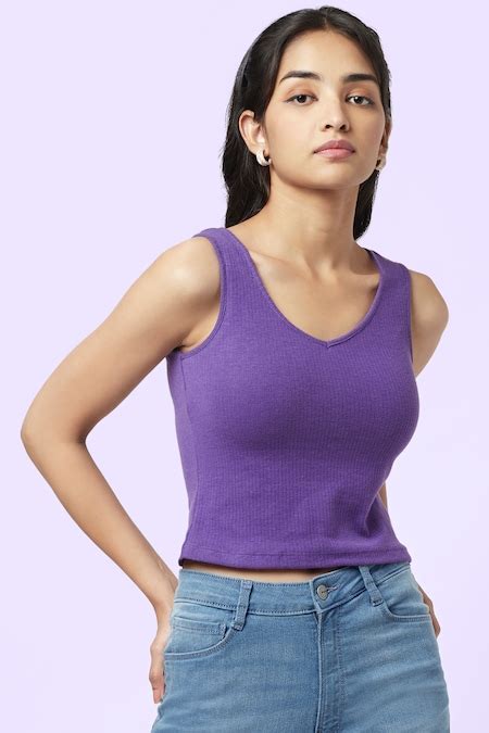 Purple Textured Casual Sleeveless V-Neck Women Slim Fit Tank Tops ...