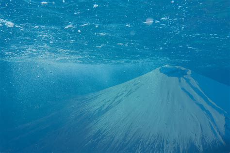 Scientists Announce Axial Seamount Undersea Volcano Blast Oregon Coast ...