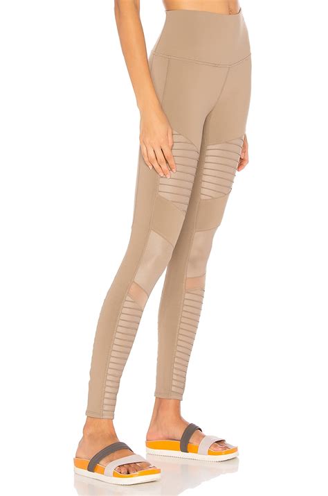 alo High Waist Moto Legging in Gravel & Gravel Glossy | REVOLVE