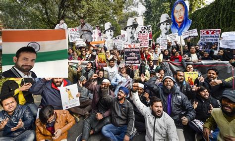 Cricketer Iran pathan tweet on CAA and NRC । #CAA पर जारी विवाद के बीच ...