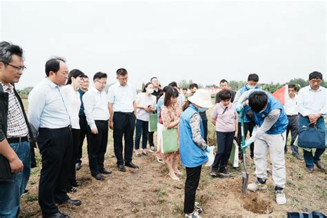 扬州市第三次全国土壤普查外业调查采样启动仪式在百汇园黑莓产业园圆满举行 - 新闻中心 - 百汇园
