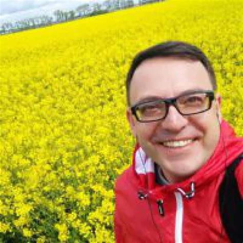 Men Seeking Men in Edmonton, AB Free Gay Personal Ads at lovezoid.com