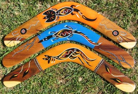 Traditional Aboriginal Hunting Boomerangs: History and Design