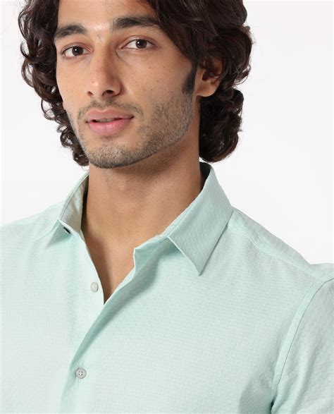 Rare Rabbit Men's Gleny Light Blue Cotton Plain Tailored Fit Full Slee