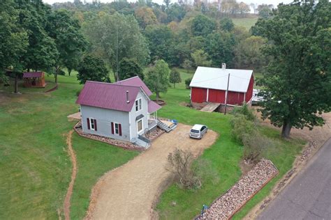 Auctioneers For Houses: Real Estate - Gavin Bros Serves WI, IL, MI, IA