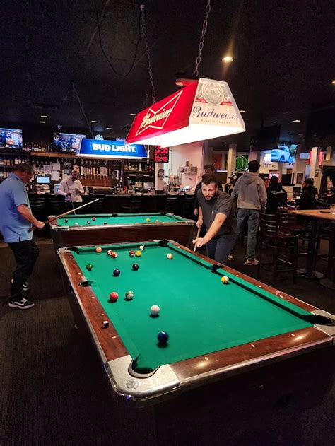 Joe's Sports Bar and Grill | Play pool in Grants Pass, OR ...