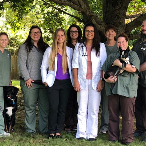 Cumberland, RI 02864 Veterinarians | Diamond Hill Animal Clinic