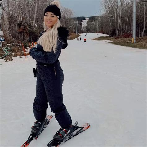 Makayla Weaver: Petite Blonde OnlyFans | @makaylaweavermain Review (Leaks, Nudes, Videos ...