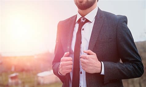 Hand Some Men in Suits 的图像结果