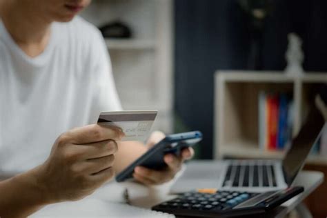 Image result for Credit Card vs Debit Card Difference