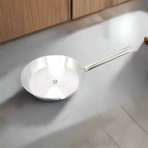 Aluminium Fry Pan with Stainless Steel Handle - for Cooking and Frying ...