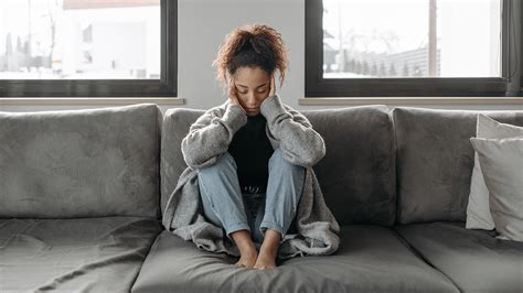 Can Headaches Lead To Suicide? A 25-Year-Long Study Has To Say This