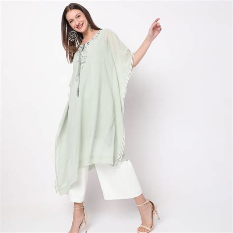 Buy Boxy Fit Embroidered Kurta - Style Union