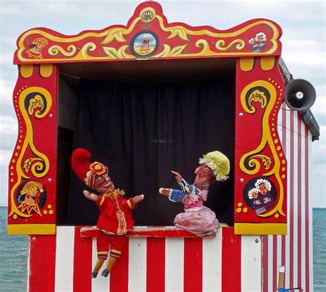 History of and Differences Between Marionettes, Puppets, and ...