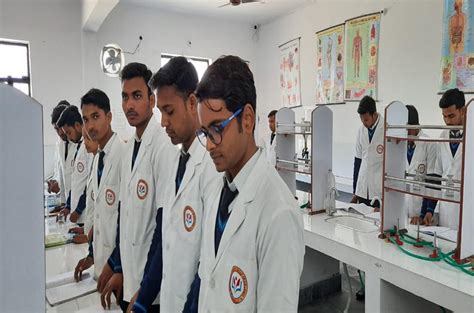 Mahendra-Gayatri College Of Pharmacy