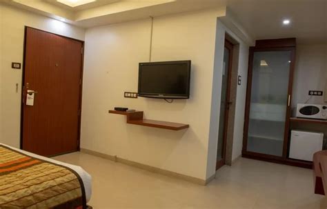 Hotel Monarch Montvert In Baner, Pune - Bag2Bag