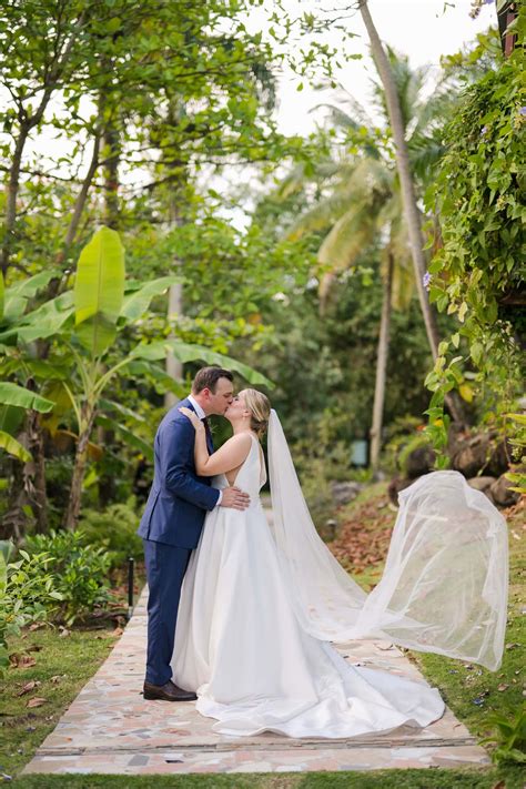 Lauren & Troy's Wedding: Stunning Hacienda Siesta Alegre Photos