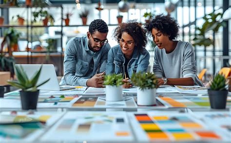 Creative Collaboration 的图像结果