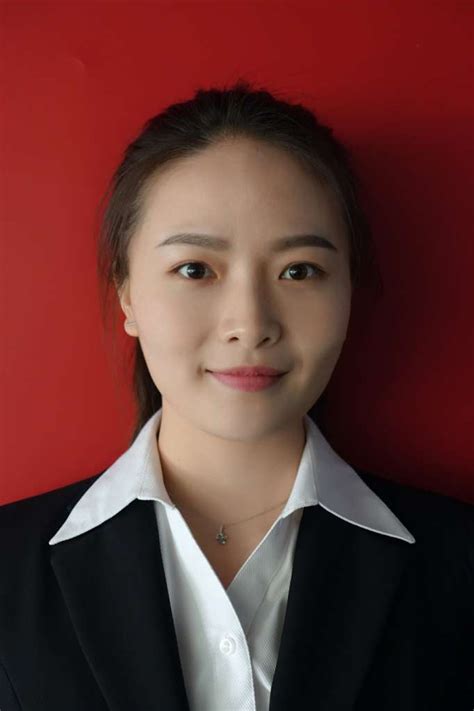 2019年就业明星13级电子商务专业潘如芳 - 赣州华坚科技职业学校