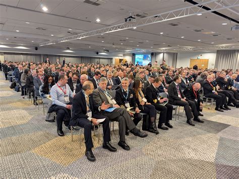 Navy Tech 的图像结果