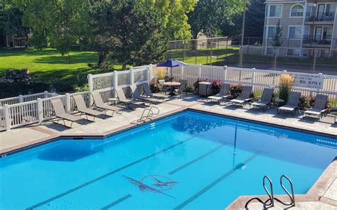 The Springs of Royal Oaks Apartments - Downtown Boise, Idaho - Paragon Corporate Housing