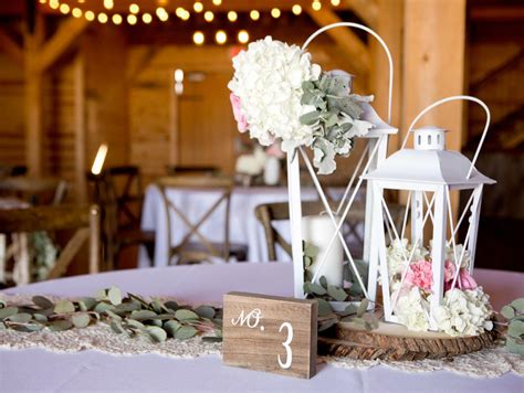 DIY Wedding Centerpiece Ideas For A Rustic Barn Wedding | Fun365