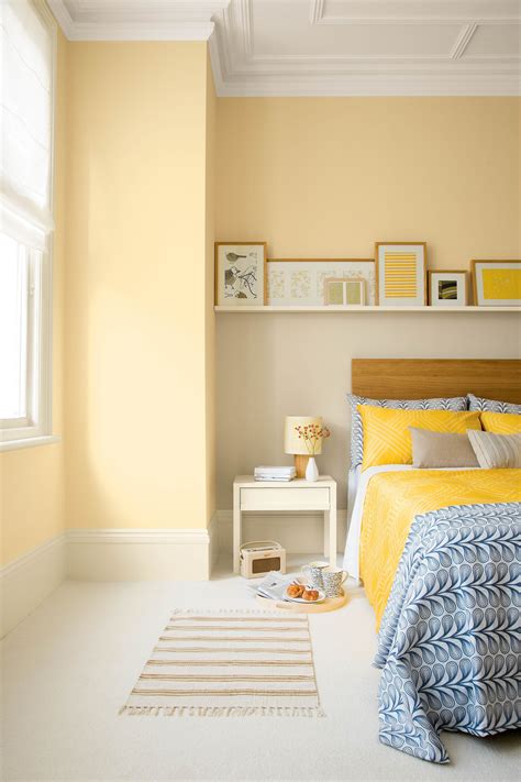 bedroom yellow colour combination