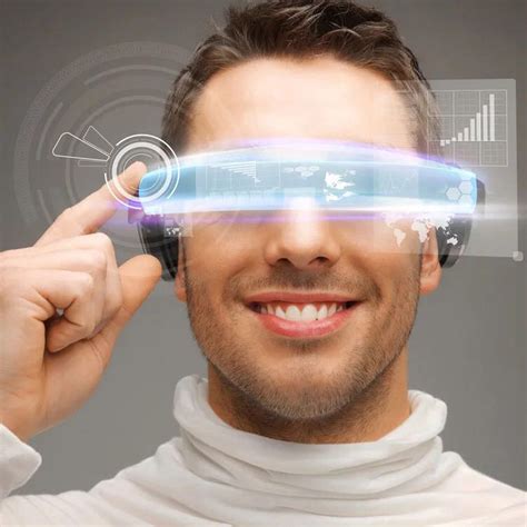 戴着3D眼镜-vr眼镜的人图片-白色墙壁前穿着白色衣服戴着3D眼镜-vr眼镜的人素材-高清图片-摄影照片-寻图免费打包下载