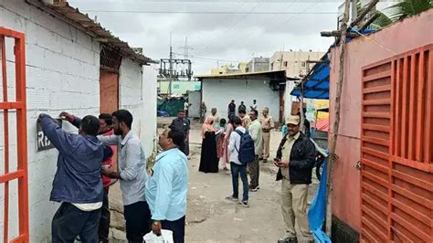 2,166 permanent structures, 10,200 encroachments identified around Musi ...