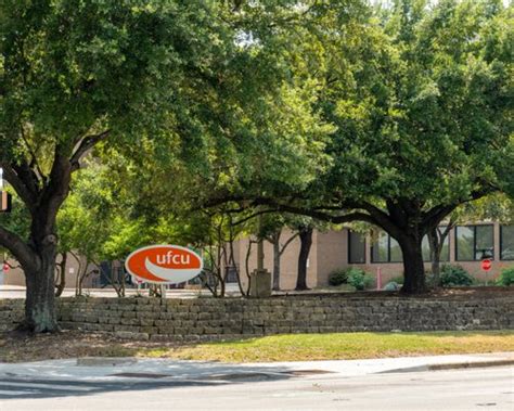UFCU - Updated January 2026 - 27 Photos & 102 Reviews - 3305 Steck Ave ...