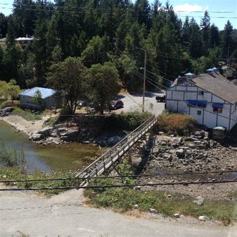 SUNDOWNER INN (Garden Bay, Sunshine Coast) - Inn Reviews & Photos ...