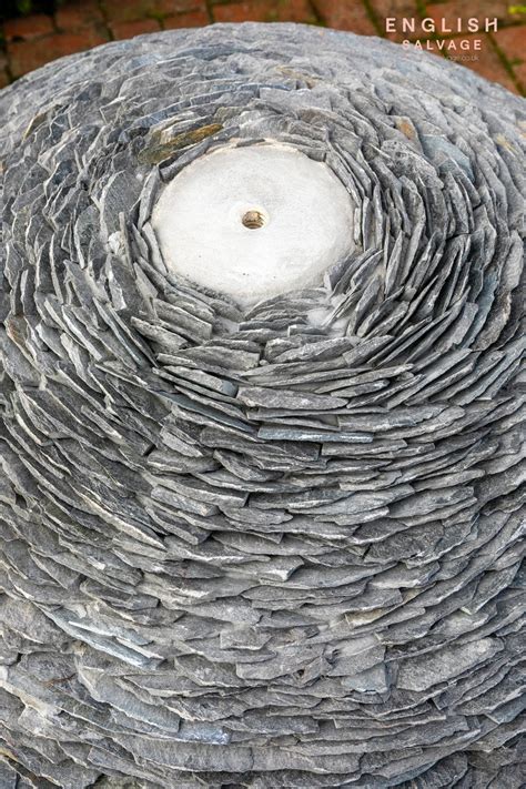 DIY Slate Cladding Water Feature 的图像结果