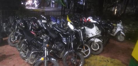 Indore Crime News: रात में सड़क पर हंगामा कर मना रहे थे जन्मदिन, पुलिस ...