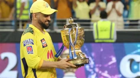கேப்டனாகத் தொடர்வாரா? தோனியைவிட அதிக விலைக்கு தக்கவைக்கப்பட்ட சிஎஸ்கே ...