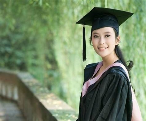 胡润百富榜发布：中国最富有的100人64%上过大学，平均年龄53岁 - 每日头条