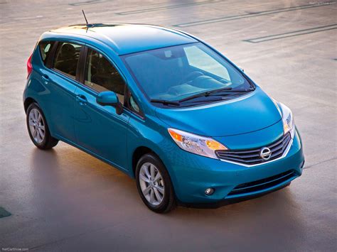Nissan Versa Note (2014) - picture 14 of 62