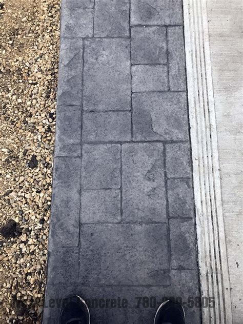 Stamped Concrete Driveway Border - Next Level Concrete Ltd