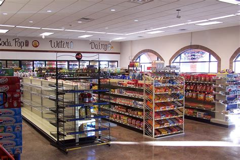 Small Store Design Ideas 的图像结果