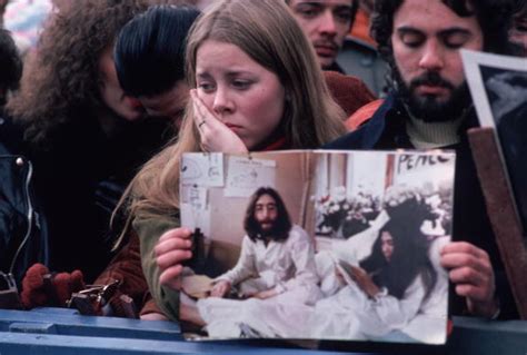 Fans mark 40th anniversary of John Lennon’s death | PHL17.com