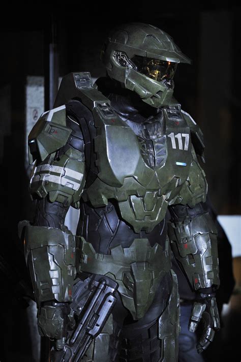Halo 4: Forward Unto Dawn - Master Chief | Halo spartan, Halo armor ...