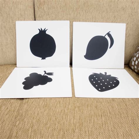 Ways to use Black and White Infant Cards | Visual Stimulation – Brainsmith