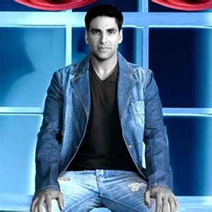 Presenting Akshay Kumar, the bowler | TopNews