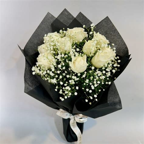 10 White Rose Bunch - DP Saini Florist & Baker's
