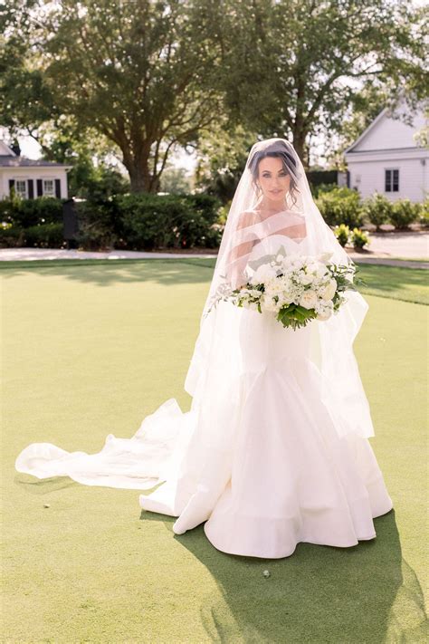 Luxury Winter Wedding Color Ideas for 2025