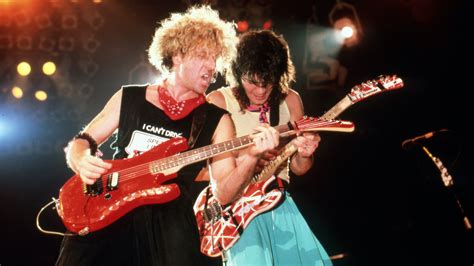 Watch Van Halen close out a 1986 show with a rabble-rousing cover of ...