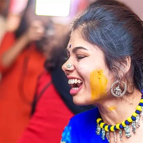 Pictures of Bengali actress Manjusha Neogi trend after reports of her ...
