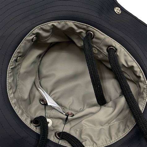 CHROME HEARTS Scroll Fishing Bucket Hat Size M – MEMENTOS ONLINE SHOP