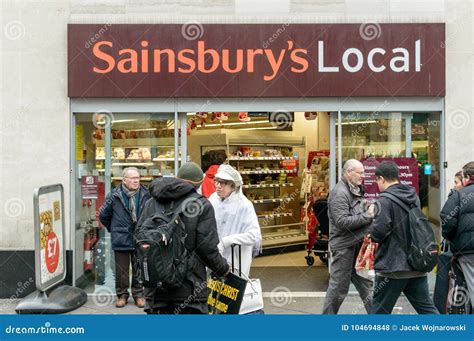 Sainsbury's Local Store 的图像结果
