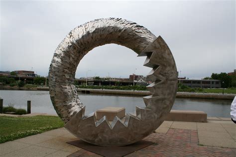 Sculpture Round Meaning at Marisela Warren blog