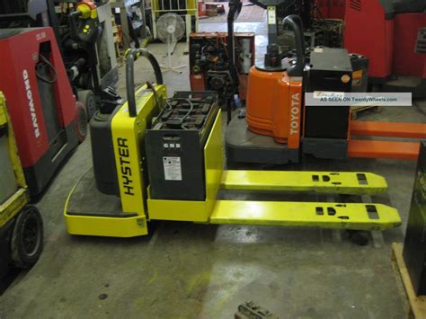 Hyster Electric Pallet Jack Rider - 6, 000 Lb Lift Capacity, 48 " Forks